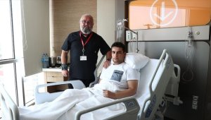 Kalp hastası üniversite öğrencisi, çifte operasyonla sağlığına kavuştu 