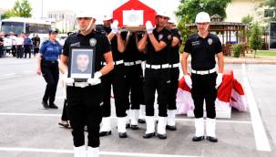 Kalp krizi nedeniyle yaşamını yitiren polis için tören düzenlendi