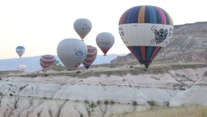 Kapadokya'da turizmciler, bayram tatilini mutlu geçirdi
