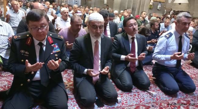 Kayseri'de 15 Temmuz Şehitleri için Mevlid-i Şerif okutuldu