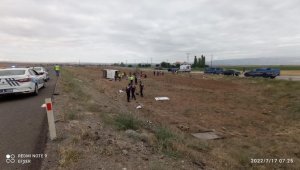 Kayseri'de şarampole devrilen tur otobüsündeki 30 kişi yaralandı