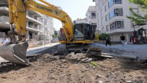 Kırşehir'de yol yenileme ve asfalt çalışmaları devam ediyor