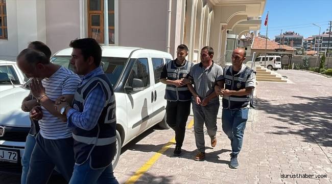Konya'da kuyumcudan döviz çalan zanlılar Adana'da yakalandı