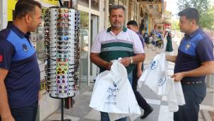 Kurban Atıkları İçin Binlerce Poşet Dağıtıldı 