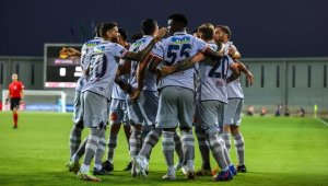 Medipol Başakşehir İsrail'de turu geçti