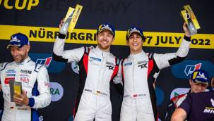 Milli Pilot Avrupa'da Zafere Doymuyor