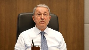 Milli Savunma Bakanı Akar'dan 'dörtlü toplantı' ve 'terörle mücadele' açıklaması