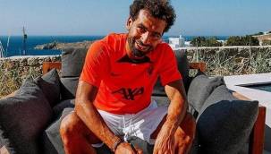 Muhammed Salah imzayı attı, tarihe geçti