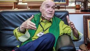 'Öldü' iddiaları ortaya atılan Hıncal Uluç'tan haber var: Hastaneden açıklama geldi