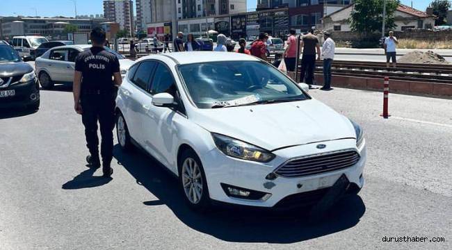 Otomobilin çarptığı çocuk ağır yaralandı