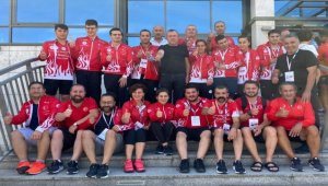 Özel Sporcular Yüzme Milli Takımı, Polonya'da 5 madalya daha kazandı