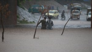 Pakistan'da şiddetli yağışlar sebebiyle ölenlerin sayısı 290'a yükseldi