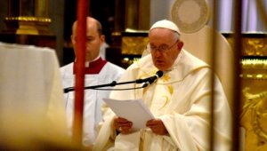 Papa, Kanada'da kilise okullarında yerlilere yapılanları 'soykırım' olarak tanımladı