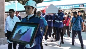 Sanatçı İlhan İrem son yolculuğuna uğurlandı