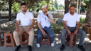 Şehir Mezarlığında Kur'an Ziyafeti 