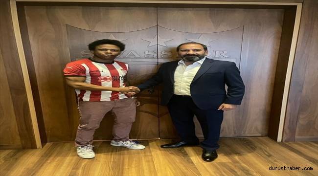 Sivasspor, Kamerunlu kanat oyuncusu Clinton N'Jie'yi transfer etti