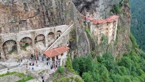 Sümela Manastırı dolu günlerine kavuştu
