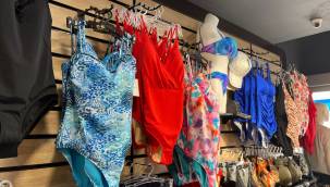 Tatil sezonu açılmasıyla plaj alışverişlerinde yoğunluk başladı