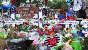 Teksas'taki okul saldırısına polisin müdahale etmekte geciktiği ortaya konuldu