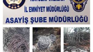 Toplam 135 bin liralık soygun yapan 4 şüpheli yakalandı