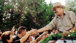 Türk sinemasının çok yönlü oyuncusu Fikret Hakan vefatının 5. yılında anılıyor