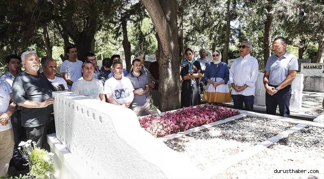 Türk sinemasının unutulmaz ismi Kemal Sunal kabri başında anıldı