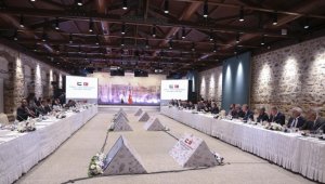 Türkiye ve BAE heyetleri yatırım çalıştayında iş birliği imkanlarını ele aldı