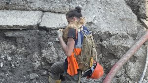 Türkiye'nin dört bir yanından gelen AFAD gönüllüleri Bozkurt'u yeniden temizledi