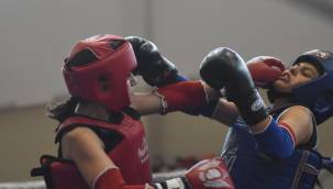 3’üncü Alpaslan Türkeş Muaythai şampiyonası devam ediyor