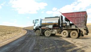 Afşin’de 15 Kilometrelik Grup Yolunda Çalışmalar Tamamlanıyor