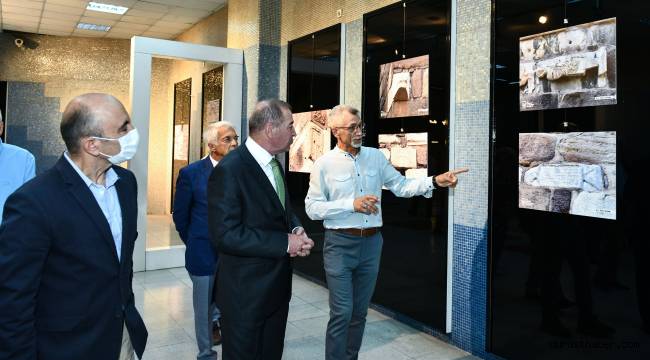 Ankara kalesi bedenine devşirme taşlar fotoğraf sergisi açıldı