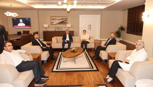 Bakan Derya Yanık ,Başkan Kocaispir'i ziyaret etti 