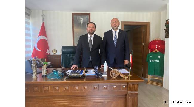 Başkan Bekir Aydın Bursa İl Milli Eğitim Müdürü Serkan Gür'ü Ziyaret Etti.