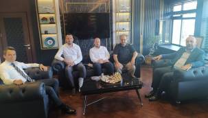 Başkan Bekir Aydın Karayolları Bölge Müdürü Umut Akyazı‘yı Ziyaret Etti.