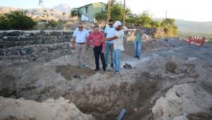 Başkan Özdoğan yapımı devam eden çalışmaları yerinde inceledi