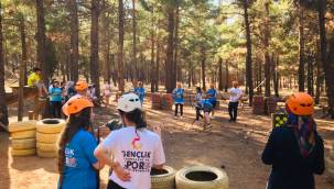 Başkan Şahin, eğlenceli aile kampındaki vatandaşlarla buluştu 