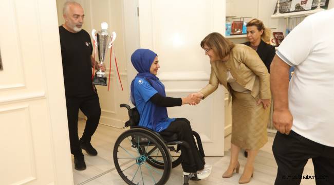Başkan Şahin , Türkiye 2'ncisi Gazişehir Gaziantep takımını ağırladı