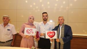 Başkan Tahmazoğlu işitme engelli çiftin nikahını işaret diliyle kıydı 