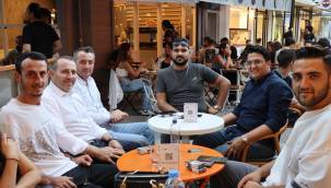 Başkan vekili Tutuk geçlerle bir araya geldi 