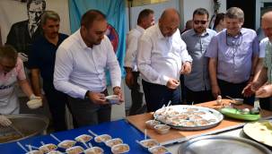 Belediye Başkanı Bekir Aydın BAL-GÖÇ'ün Aşure İkramına Katıldı.