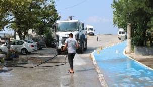 Bisiklet yolunda temizlik çalışması