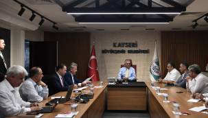 Büyükkılıç'tan başkanlara ''Kayserigaz'' zirvesi 