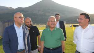 Büyükkılıç ve Çiçek'ten Erciyes'te turizm zirvesi