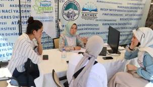 Büyükşehir 15 günde 1500 öğrenciye ücretsiz danışmanlık hizmeti verdi 