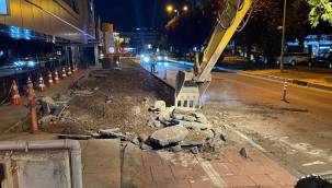 Büyükşehir, Atatürk Bulvarını yeniliyor