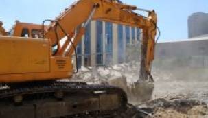 Cumhuriyet Kent Meydanı Projesi’nde İlk Kazma Vuruldu