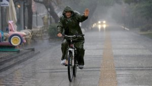 Edirne ve Kırklareli çevrelerinde sağanak uyarısı