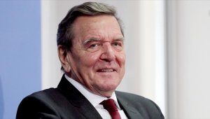 Eski Almanya Başbakanı Schröder'den Türkiye'ye övgü