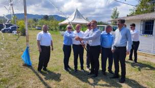 Eski kızılcıl caddesinde su sevinci 