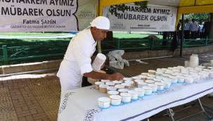 Gaziantep Büyükşehir , muharrem ayı dolasıyla 30 bin kişiye aşure ikram etti